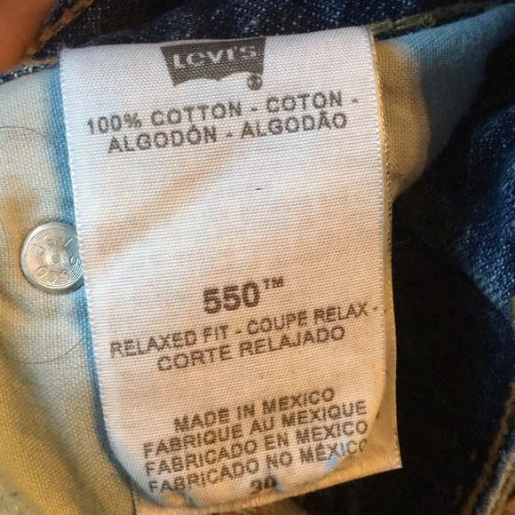 Red tag Men’s Levi’s jean Shorts! - Picture 3 of 5
